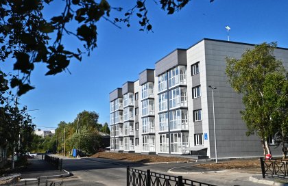 Мурманчане получили ключи от квартир в доме на Бондарной