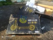 Нашли виновных в свалке коробок из-под самокатов в Мурманске