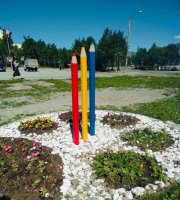 Гигантские карандаши появились в Кировске