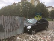 Врезалась в контейнерную площадку иномарка в Мурманске