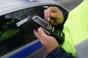 Пьяный на машине без бампера катался по Мончегорску