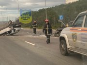 "Нива" снесла "Жигули" на объездной дороге в Мурманске