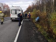 Мотоцикл столкнулся с внедорожником на трассе "Кола Лотта"