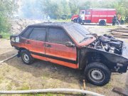 Горящую машину тушили в центре Мончегорска