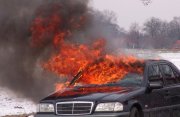 Поджигателя машины из Северомоска посадят в колонию на 2,5 года