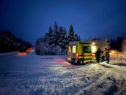 Пожилому рыбаку понадобилась помощь спасателей в Кольском районе