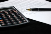 Незаконно премии выплачены главе Зеленоборского