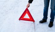 Машина легла на крышу на трассе «Апатиты — Кировск»