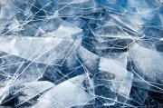 Северянин уплыл на льдине в Кандалакшский залив