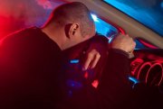 Протаранил 6 машин на угнанном авто пьяный в Полярном