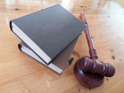 Адвокат сядет на скамью подсудимых в Апатитах