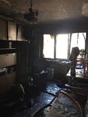 Женщину доставили в реанимацию после пожара в Кировске