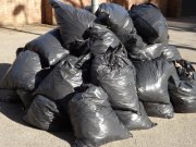 Свалку строительного мусора обязали убрать коммунальщиков в Оленегорске