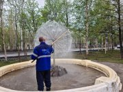 Фонтан-&quot;одуванчик&quot; включили в Мончегорске