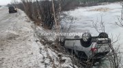Легла на крышу в кювете машина на трассе «Щукозеро - Североморск»