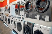 Аферистка работала в магазине бытовой техники в Апатитах