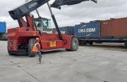 Насмерть задавил спецтехникой мужчину лжетракторист в Печенгском округе