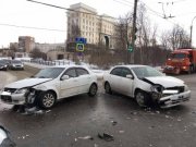 Разбились две машины в центре Мурманска