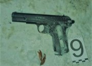 Угрожала пистолетом полицейским пьяная мурманчанка: суд рассмотрит уголовное дело