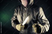 В Никеле подростки пытались ограбить прохожего: им грозит 10 лет лишения свободы