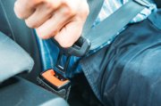 Водитель и пассажирка были не пристегнуты: в ГИБДД рассказали подробности аварии на юге региона