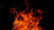 Сильный пожар вспыхнул на территории промплощадки в Ковдоре