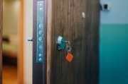 Выбить дверь бывшей возлюбленной попытался житель Печенгского района