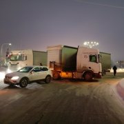 Фура сложилась пополам на выезде из Мурманска