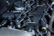 Вор три дня разбирал машину в гараже и вывозил детали в Ковдоре