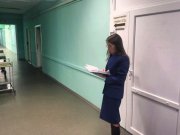 93-летнюю пациентку привязали к кровати в больнице Мончегорска: идет проверка