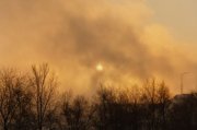 Прорвало отопление на Октябрьской в Мурманске - дом в клубах пара