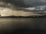 Мрачные выходные: сильный ветер и дождь обещают в Мурманской области