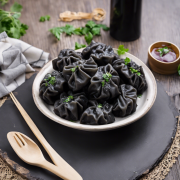 Черными пельменями с олениной потчевали северяне гостей гастрофеста в Крыму