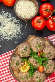 Тефтели-ежики с овощами: рецепт приготовления на сковороде — отличный результат, даже если нет духовки