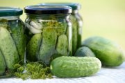 Делаю такую заготовку каждый сезон: 35 банок закуски из огурцов — едим всю зиму
