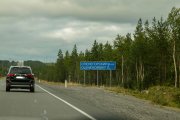 <p><img src="https://novosti-murmanskoy-oblasti.ru/uploads/posts/2024-11/1730526727_szs08jrzfdu.jpg" alt="" />Житель Оленегорска окажется на скамье подсудимых. 16 июня 2023 года, находясь в состоянии опьянения, он на автомобиле &laquo;Haval H9&raquo; не справился с управлением.</p>
<p>Автомобиль врезался в дерево и опоры уличного освещения, а после чего опрокинулся. Пассажир машины погиб на месте от полученных травм. На предварительном следствии водитель не признал свою вину.</p>
<p>Уголовное дело направлено в суд. За совершение этого преступления может быть назначено наказание до 12 лет лишения свободы.</p>
<p><em>Фото: Екатерина Громова</em></p>