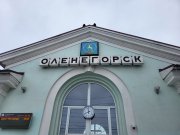 <p><img src="https://novosti-murmanskoy-oblasti.ru/uploads/posts/2024-11/1731485555_rjervdy0gsi.jpg" alt="" />Такую сумму муниципалитет сможет сэкономить за 7 лет, благодаря модернизации уличной системы освещения. Потребление электроэнергии уменьшится более, чем на 61% (603 тыс. кВт/ч в год). <br /> Энергосервисная компания завершила модернизацию системы освещения Оленегорска, заменив 1 824 светильника в рамках энергосервисного контракта.</p>
<p>Все работы выполнены на средства компании.</p>
<p>Оплата будет производиться за счёт сэкономленных на электроэнергии средств в течение срока контракта. Новое оборудование соответствует требованиям СанПиН и обеспечивает комфортное освещение.</p>
<p><em>Фото: Надежда Фролова</em></p>