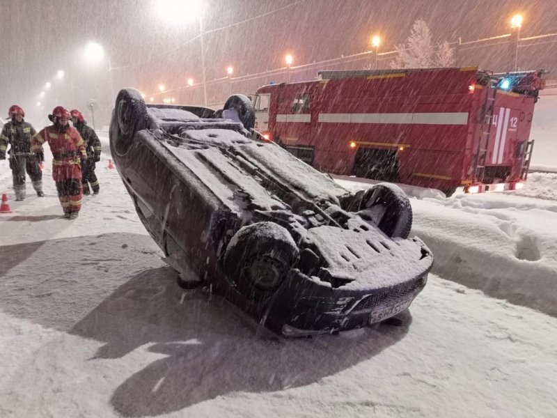 12 пострадавших в авариях в новогодние праздники в Заполярье