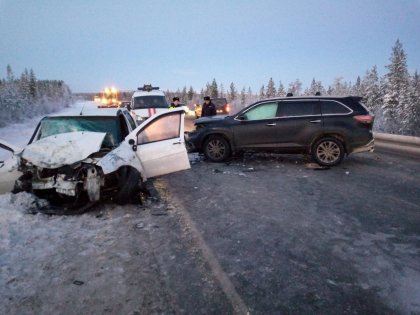 Подробности смертельной аварии: один человек погиб и двое пострадали в Кольском районе