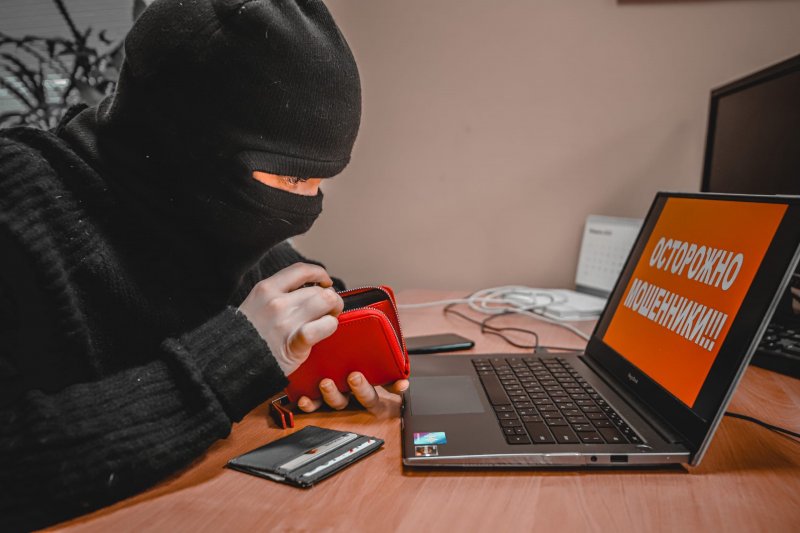 «Прессуют» северян под видом сотрудников ФСБ мошенники