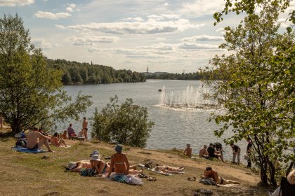 Скорая откачала утонувшую на Семеновском озере девочку