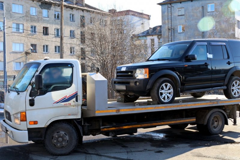 219 штрафов оплатил водитель "Инфинити" в Мурманске