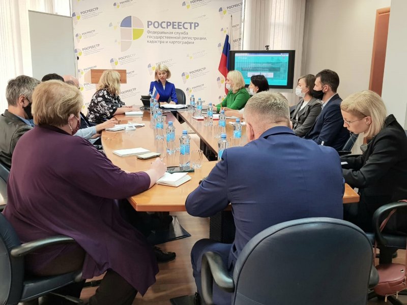 Программу «Гектар Арктики» обсудили в Росреестре Мурманской области