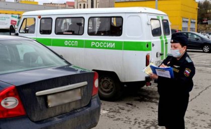 После ареста дорогой иномарки заплатил долг алиментщик из Колы