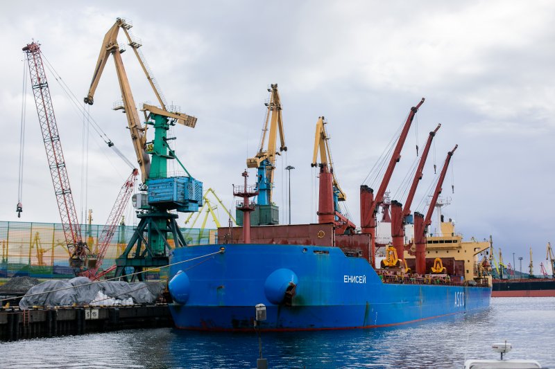 И снова рекорд в Мурманском морском торговом порту