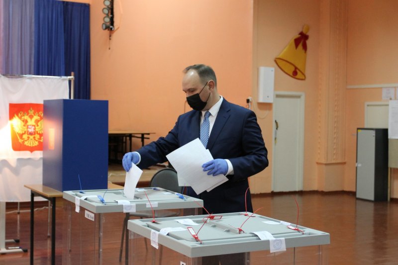 Наблюдатели следят за чистотой выборов в Заполярье