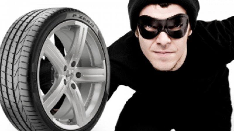 При покупке автопокрышек обманули жителя Мурманска