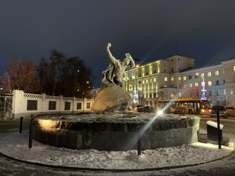 Снежная каша станет испытанием для дорожных служб Мурманска