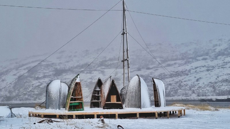 Неоднозначно восприняли новый арт-объект в Териберке