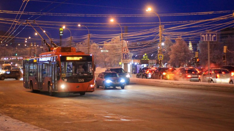 Парень устроил драку в мурманском автобусе